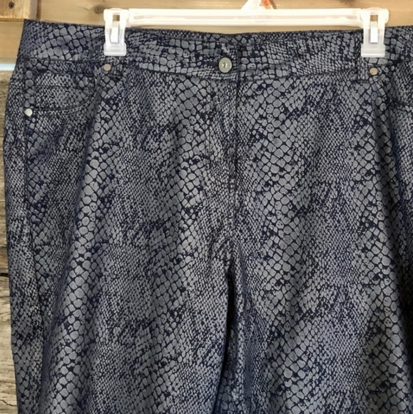 Penningtons Blue/Grey Snake Print Jeans - 24 - Picture 3 of 5